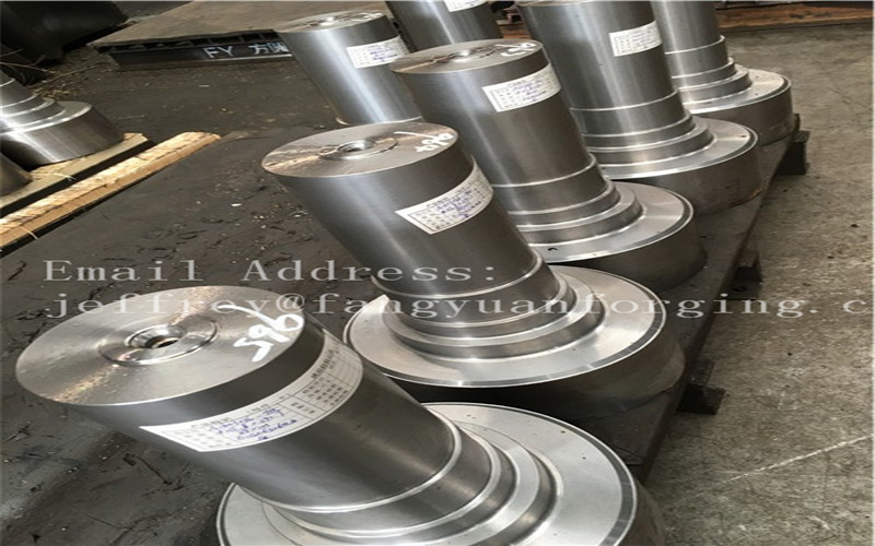 18CrNiMo7-6 Forged Round Bar Blanks Anealing Heat Treatment And  Rough Turned