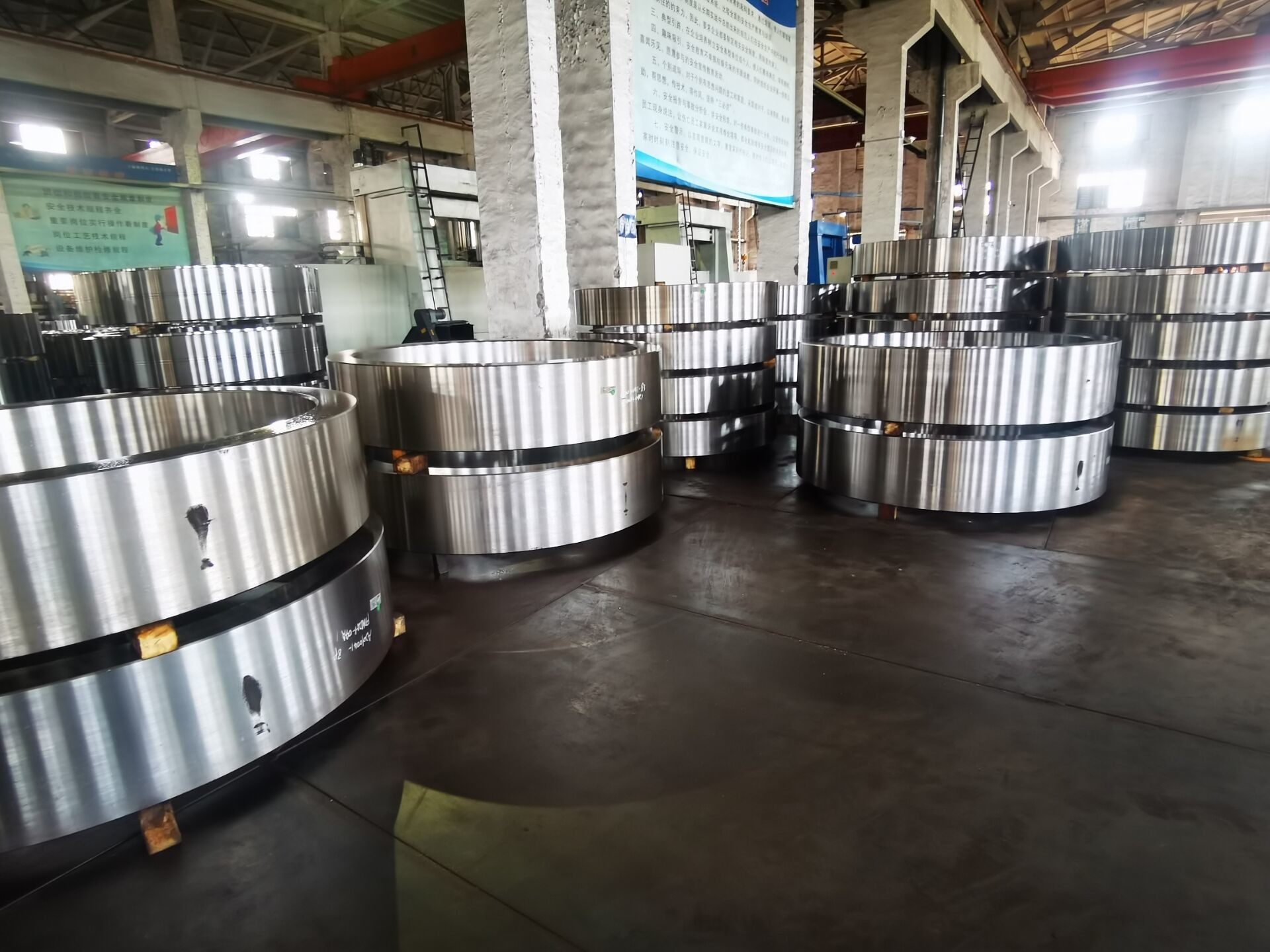PED 14000Kg Normalizing  Seamless Rolled Forged Steel Rings